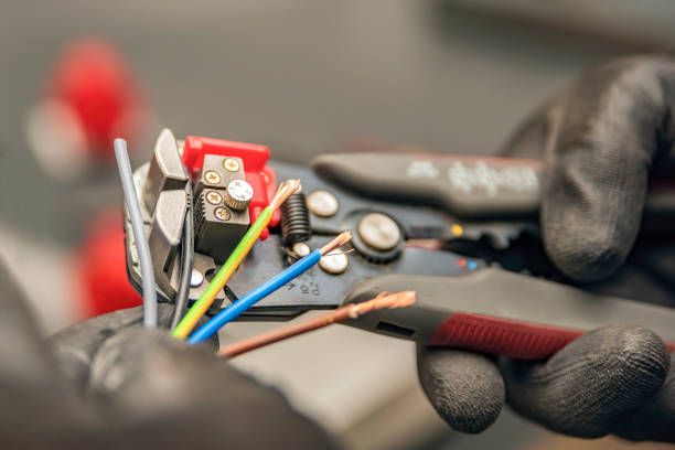 Best Electrical Contractors for Businesses  in Hwatha, IA