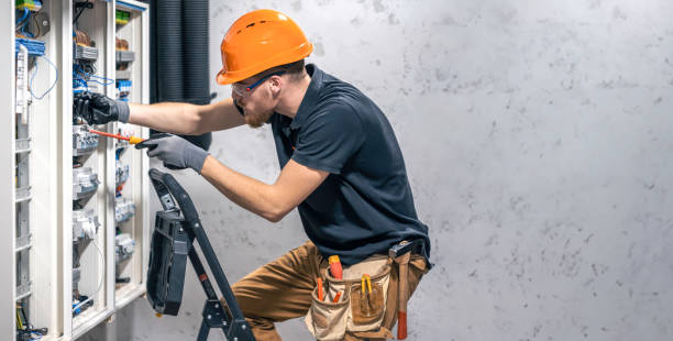 Best Best Electricians Near Me  in Hwatha, IA